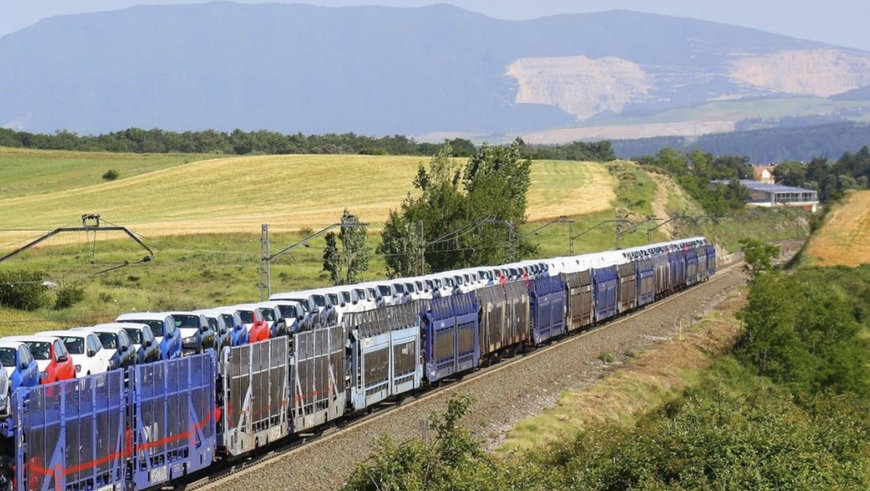 TRANSFESA LOGISTICS AYUDA A VOLKSWAGEN NAVARRA A REDUCIR SU HUELLA DE CARBONO EN 8.790 TONELADAS DE CO2 EN 2022 CON SU APUESTA POR EL FERROCARRIL